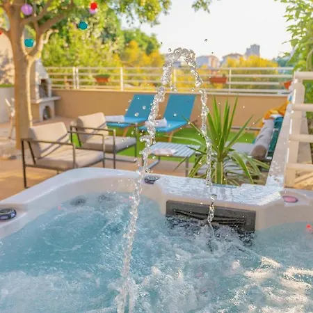 New Delux Garden With Hotube **** Apartamento