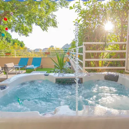 New Delux Garden With Hotube **** * Split