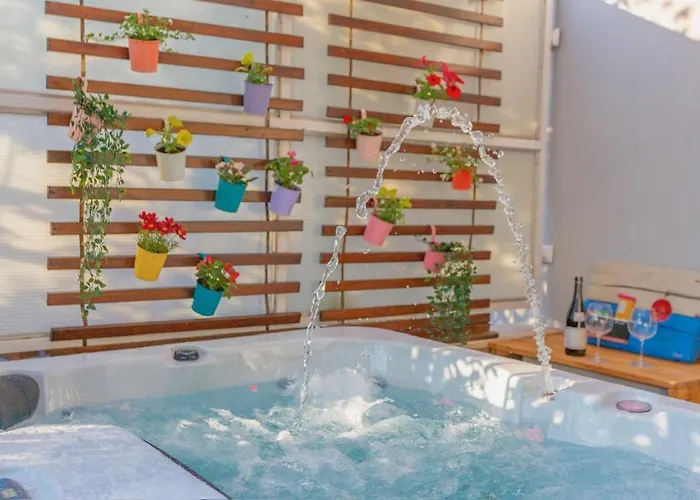 Apartment New Delux Garden With Hotube ****