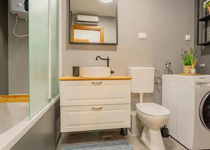 New Delux Garden With Hotube **** *