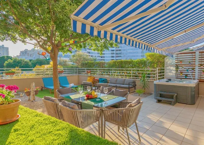 Apartment New Delux Garden With Hotube **** *